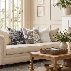 Latina Single-Sided Printed Pillow Cover – Timeless Floral Decorative Cushion Cover for Elegant Home Decor