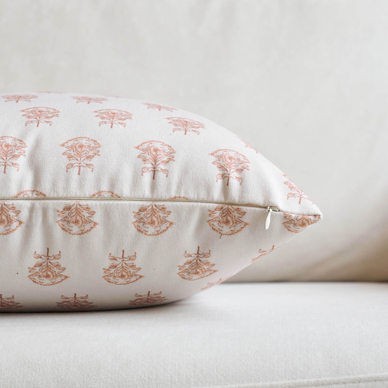 Merano Rustic Botanical Floral Double-Sided Farmhouse Charm Pillow Cover-