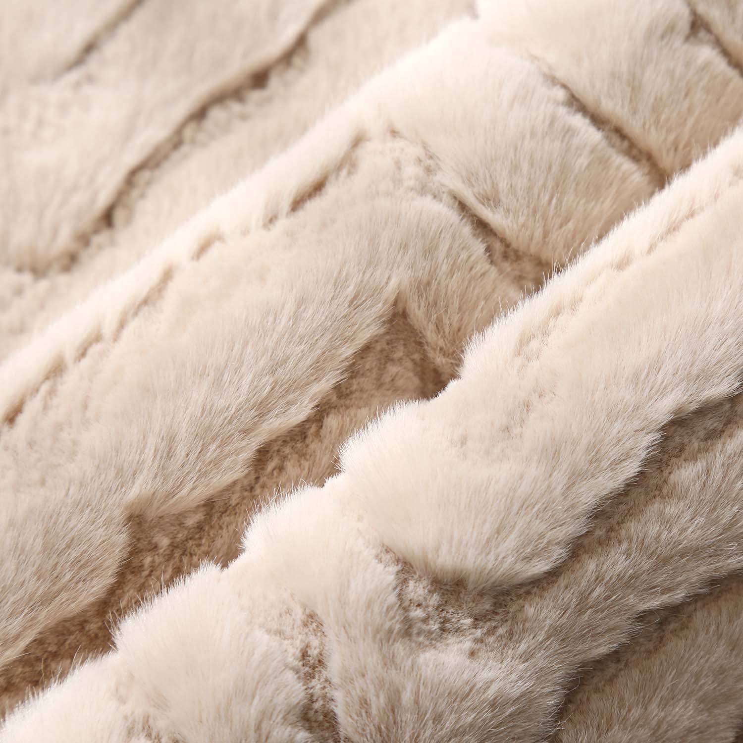 Mantua Soft Faux Fur Decorative Pillow-